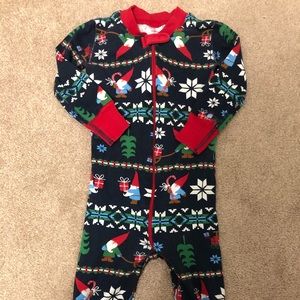 Hanna Andersson sleeper zip up “Gnome Sweet Gnome”